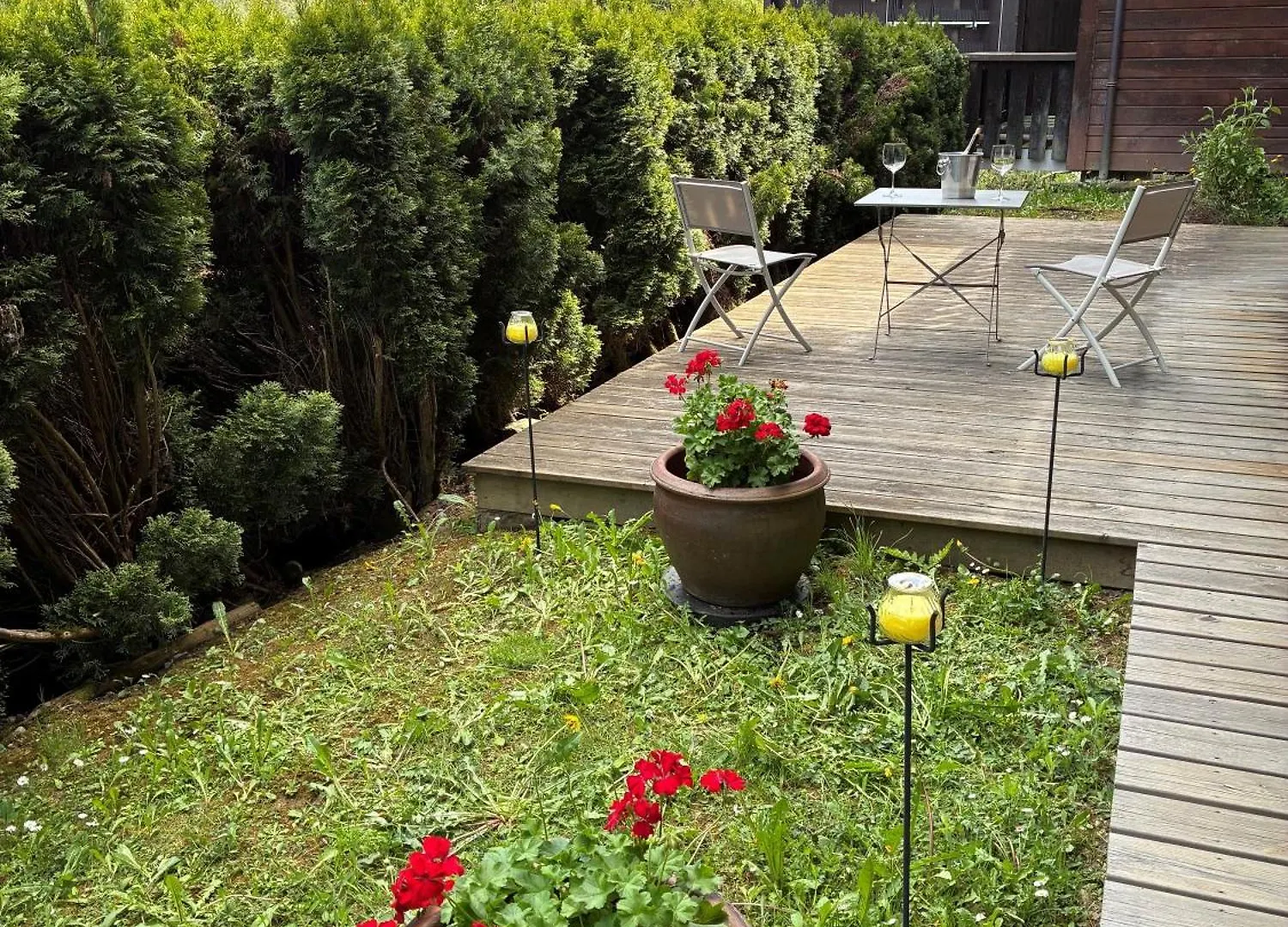 3 Bed Apartment With Private Terrace, Communal Pool, Mont Blanc Views Сен-Жерве-Ле-Бэн