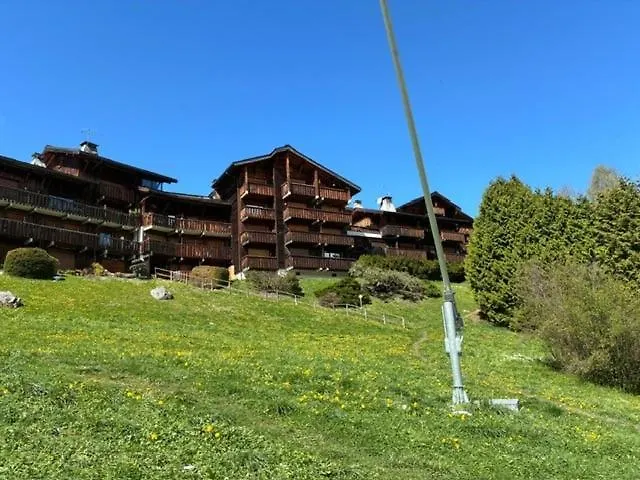 3 Bed Apartment With Private Terrace, Communal Pool, Mont Blanc Views Сен-Жерве-Ле-Бэн